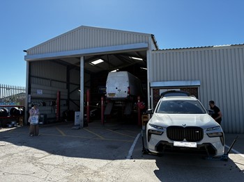 Tyres 4 U Fa1